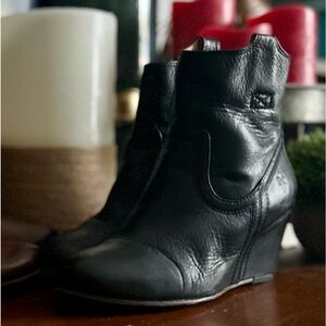 Frye Carson Wedge Booties